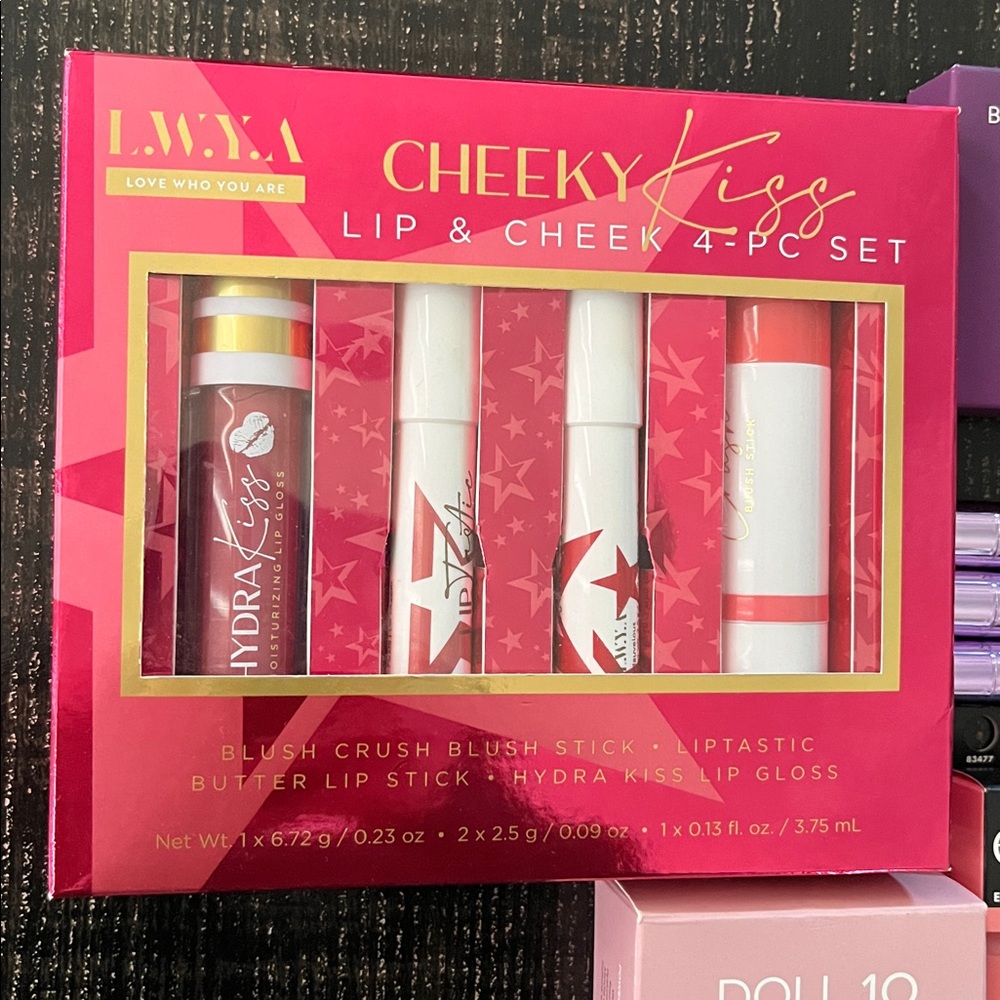 19 piece Beauty Bundle - Picture 4 of 7